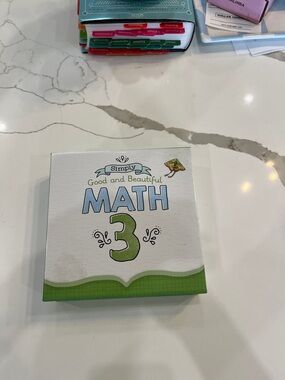 Math 3 Kids math box - Green